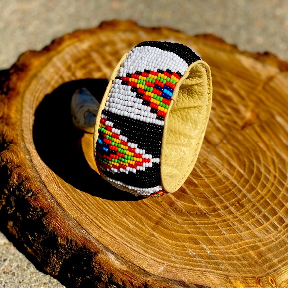 Majestik Palace Jewelry - Artisan HandCrafted Indigenous Cultural Bracelet